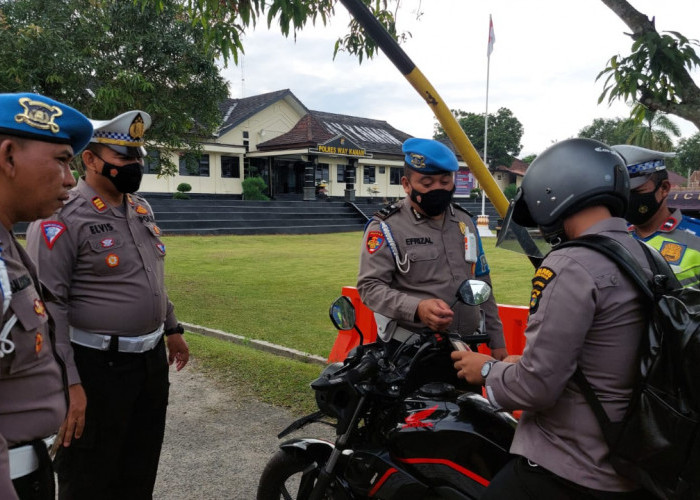 Tak Gunakan Plat Kendaraan, Anggota Polres Way Kanan Kena 'Tilang' Saat Mau Ngantor