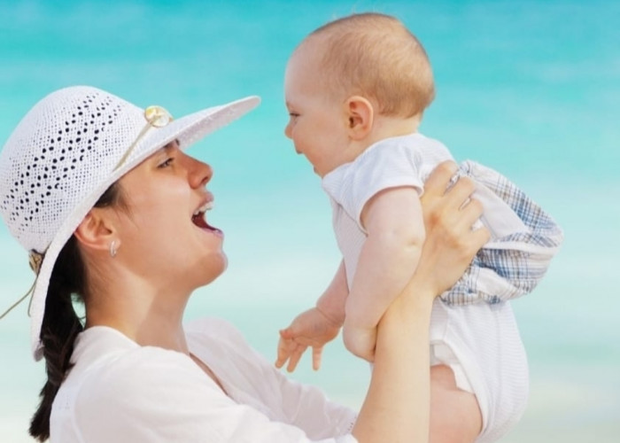 Deretan Kriteria Skincare Bayi Usia 0 sampai 12 Bulan yang Aman, Mulai Perawatan Badan hingga Rambut
