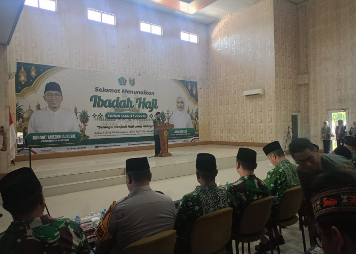 Lepas Calon Jamaah Haji Kloter Pertama Lampung Tahun 2025, Mirza Titip Doa Untuk Kemajuan Lampung
