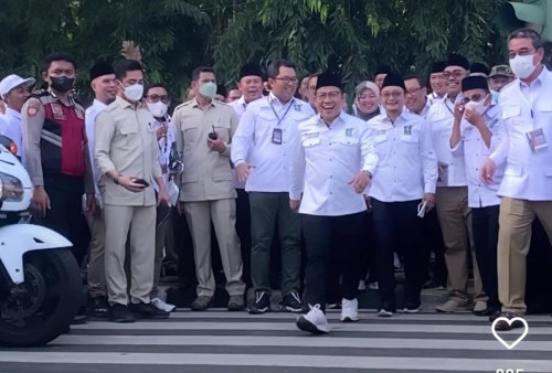 Slebew, Mbak Nunik Antar Cak Imin ke KPU sambil Imam Bonjol Fashion Week