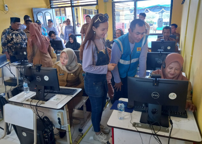 Turut Cerdaskan Anak Bangsa, PLN Hadirkan Digitalisasi Pendidikan melalui Lab Komputer Sekolah di Pulau Sebesi