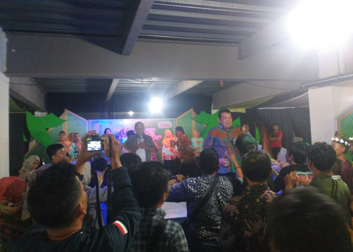Malam Minggu, Masyarakat Tumpah di Anjungan Lampung Timur