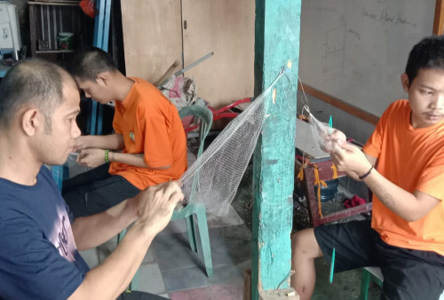 Ini Jaring Ikan Istimewa, Hanya Ada di Rutan Krui, Minat?