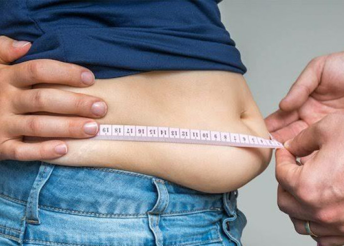 Kenali Kebiasaan Buruk yang Bikin Perut Wanita Buncit Lengkap Dengan Solusinya