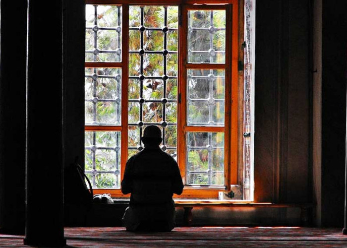 5 Amalan di Fase Maghfirah, Bagi yang Mampu Itikaf Dianjurkan Praktekkan Pada 10 Hari Kedua Ramadhan