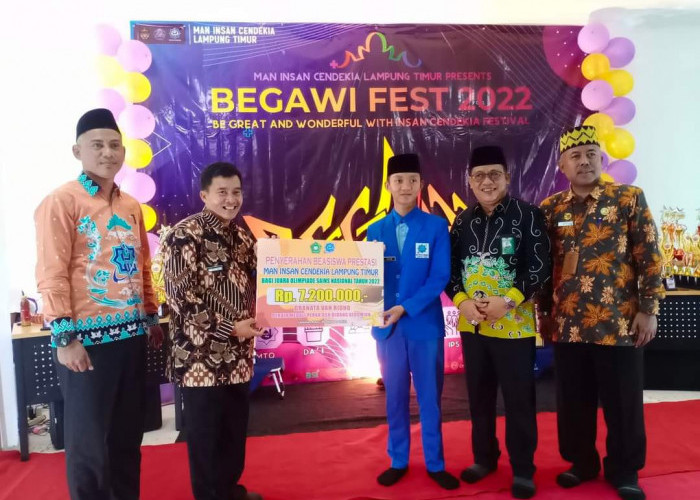 Granata Siswa MAN IC Lamtim Diterima S1 Luar Negeri di Canada & Australia , Ini Pesan Kakanwil Kemenag Lampung