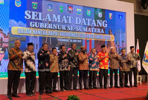 Rapat Koordinasi Gubernur Se-Sumatera digelar di Provinsi Riau, Hasilkan 14 Maklumat Bumi Lancang Kuning