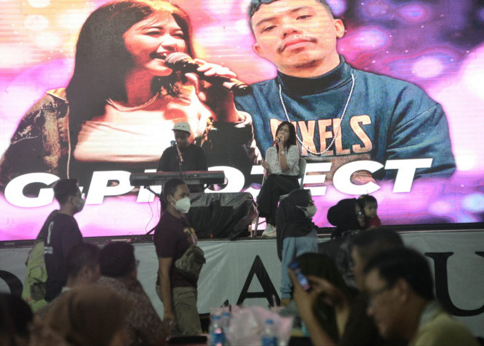Alunan Suara G Project Hibur Para Pengunjung Nobar Piala Dunia 2022 Radar Lampung