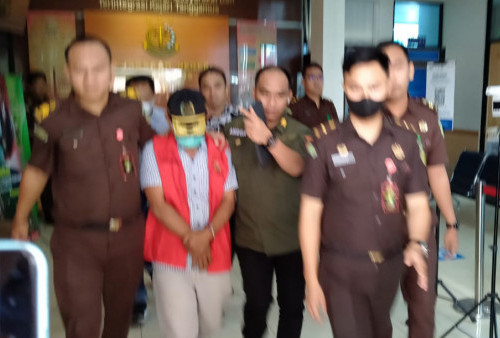 Kejari Tahan Mantan Kadis PPPA, Dalduk dan KB Tanggamus, Ini Kasusnya 