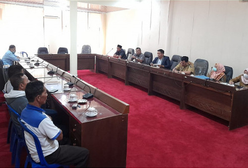 Belantik Sapi Keluhkan PMK, Komisi 2 DPRD Lampung Timur Siap Koordinasi Dengan Kementan