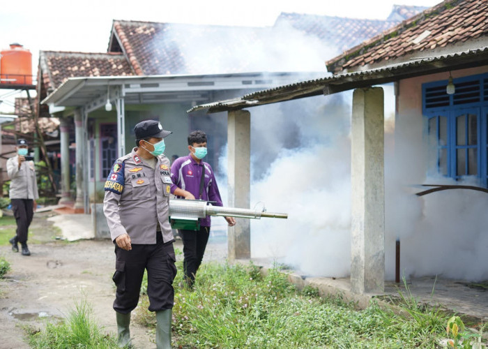 Cegah DBD di Musim Penghujan, Polres Tulang Bawang Fogging 9 Titik Ini