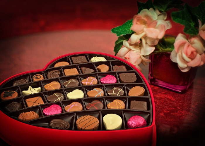 Romantis Banget, Ini Rekomendasi Kado Valentine yang Cocok untuk Pasangan