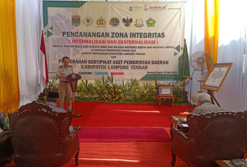 BPN Lamteng Serahkan 111 Bidang Sertifkat Aset Pemda