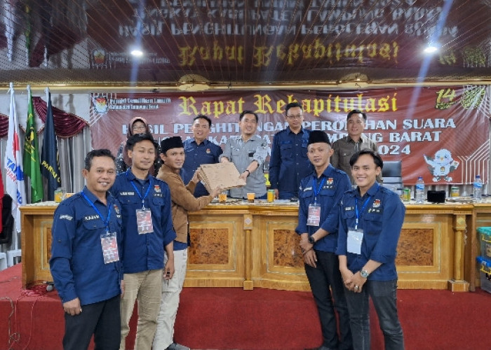 Pleno Hasil Perolehan Suara Tingkat KPU Lampung Barat Berjalan Lambat