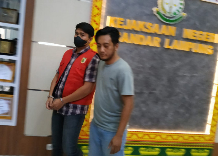 Kejari Kembali Tahan Tersangka Kasus Kontainer Sampah DLH Bandar Lampung