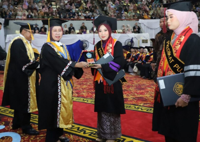 Unila Mewisuda 1.022 Mahasiswa Periode IV Tahun Akademik 2023/2024