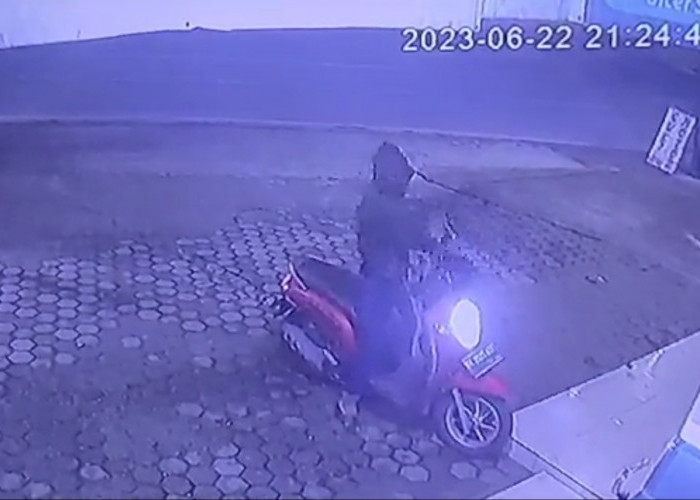 Ngeri! Pencuri Motor Todongkan Pistol untuk Takuti Korban, Berujung Begini ...