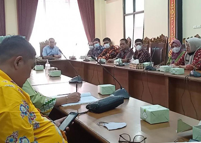 Soal Insentif, Dewan Janji Perjuangkan Nasib Guru Honor Bandar Lampung 