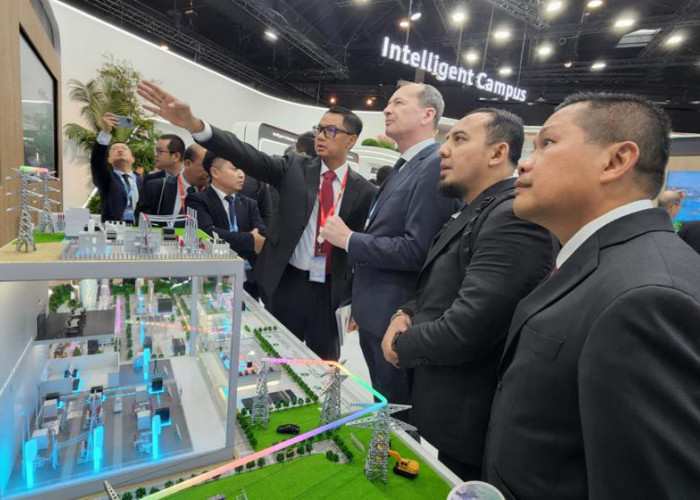 Ajang Mobile World Congress, Dirut PLN Ajak Kekuatan Internasional Kolaborasi Dalam Transisi Energi