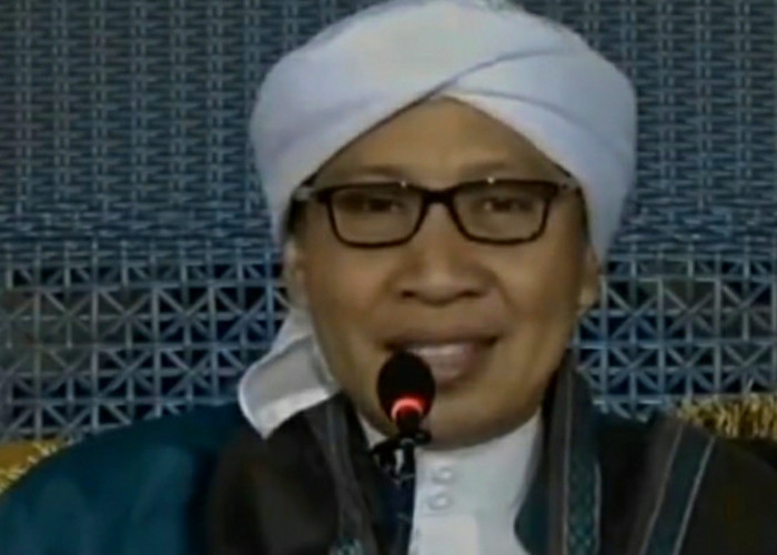 Hukum Mandi Junub Dengan Wadah Air Kecil, Begini Penjelasan Buya Yahya