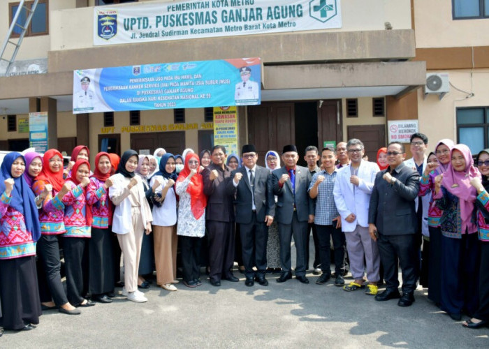 Peringati Hari Kesehatan Nasional, Wali Kota Metro tinjau pemeriksaan IVA dan USG