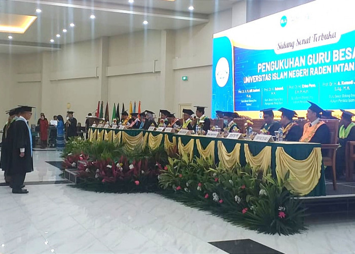 Selamat! Rektor UIN Raden Intan Lampung Kukuhkan Lima Guru Besar 