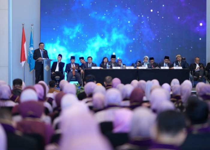 330 Mahasiswa dari 6 Program Studi Resmi Jadi Guru Profesional, Ini Harapan Dekan FKIP Unila