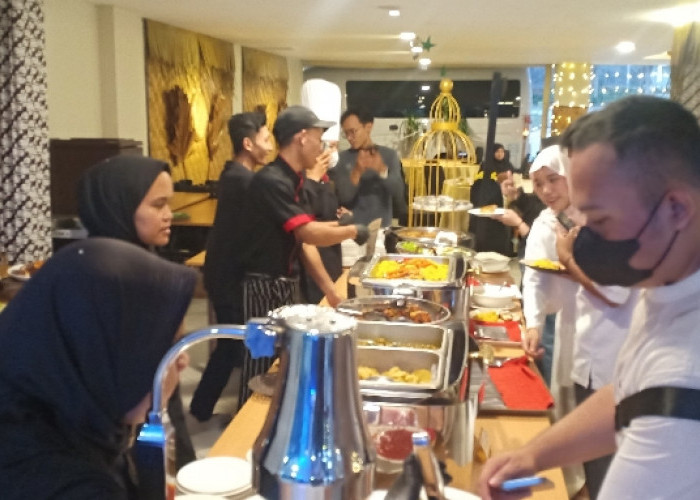 Buka Puasa di Swiss-Belhotel Lampung Bisa dapat Hadiah Emas