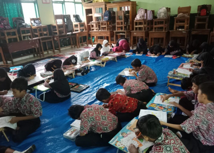 Mahasiswa Unila, Dini Asah Kemampuan Lewat Kampus Mengajar