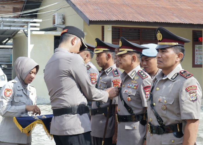 Mutasi Polri: Polres Pesisir Barat Lampung Gelar Sertijab Wakapolres dan Dua Kabag