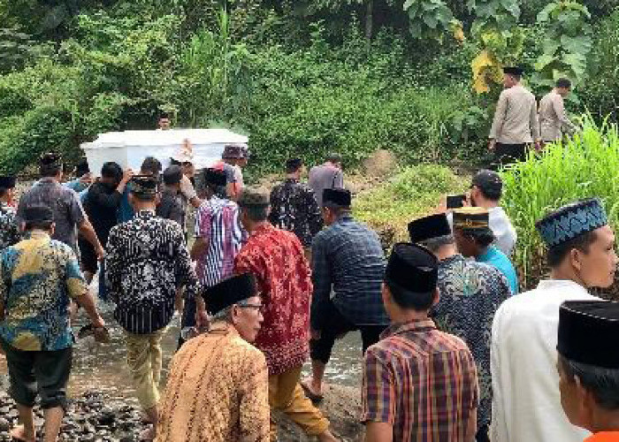 Jenazah Pelaku Penembakan di Kantor MUI Tiba di Rumah Duka, Keluarga Cerita Soal Ini   
