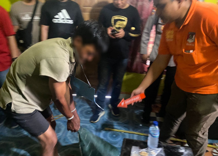 Rekonstruksi Pembunuhan Satu Keluarga di Way Kanan, 52 Adegan Diperagakan oleh Tersangka Erwinudin