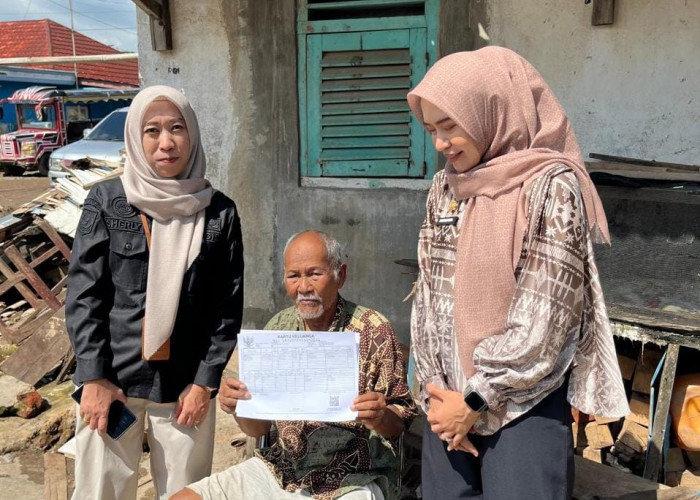 Pemkot Bandar Lampung Mulai Bagikan Dokumen Adminduk Pengganti Kepada Korban Banjir