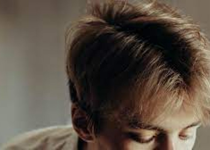 Mudah Banget, Ini 4 Cara Menebalkan Rambut Tipis untuk Pria