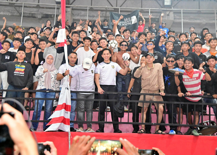 Dukung Timnas Indonesia Bupati Lampung Selatan Egi Nobar di GWH Kalianda