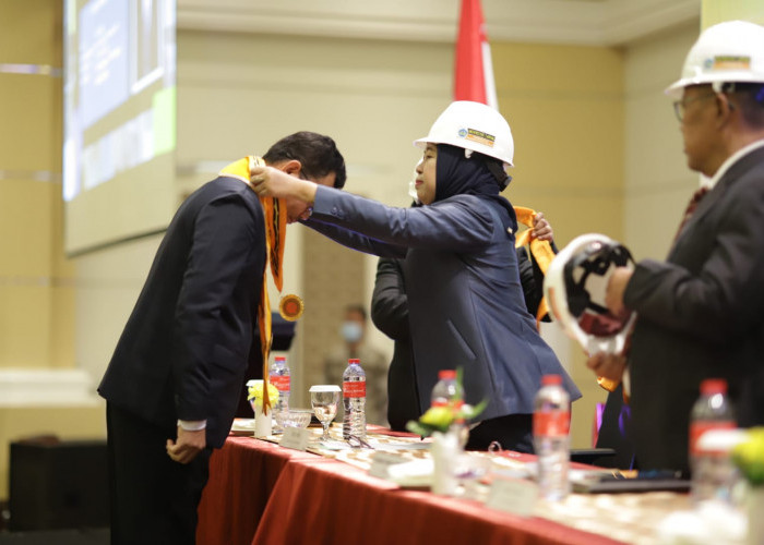 82 Insinyur PSPPI Dikukuhkan Rektor Unila