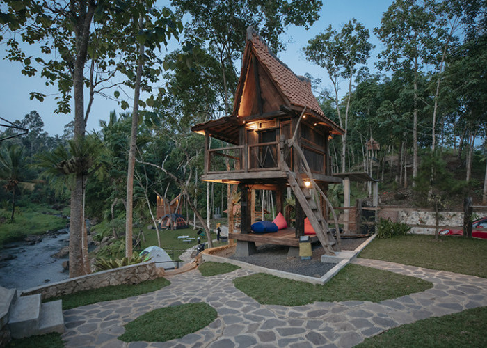 Staycation di Amandadi Riverside, Mengembalikan Memori Menginap di Kampung dengan Suasana Privat