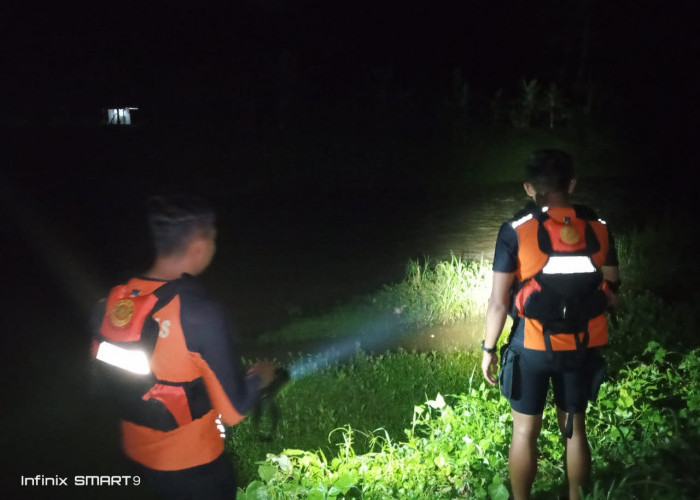 Mahasiswa KKN Hanyut di Sungai Way Sabu, Tim SAR Lakukan Pencarian