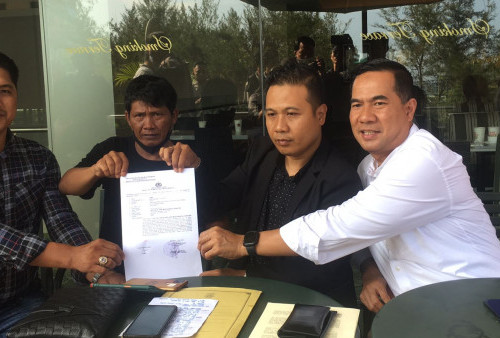 Gara-Gara Miras Oplosan, Ayu Ting-Ting Dilaporkan ke Polda Bengkulu
