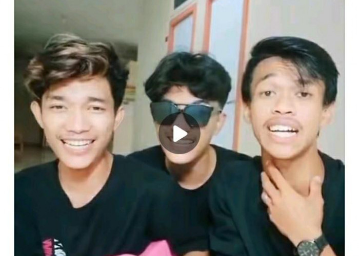 Bikin Lagu Kenaikan Harga BBM, Tiga Pemuda Ini Viral