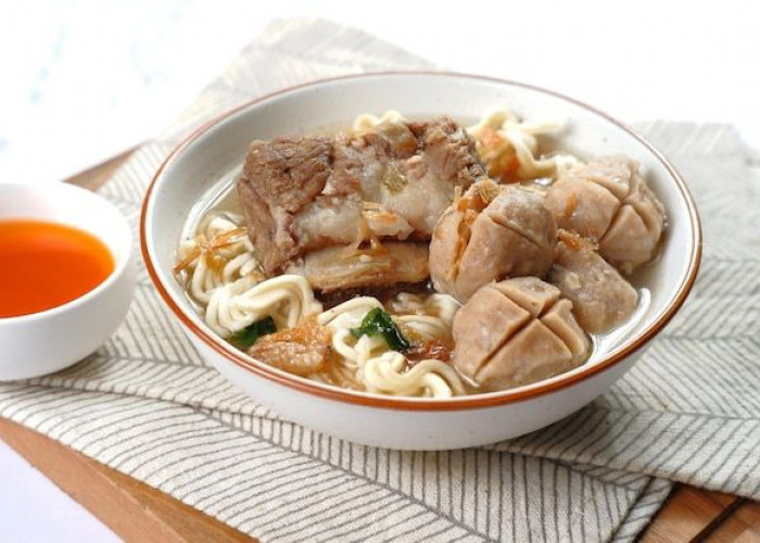 6 Wisata Rekomendasi Kuliner Bakso Favorit di Cirebon, Ternyata Ada Bakso Buaya