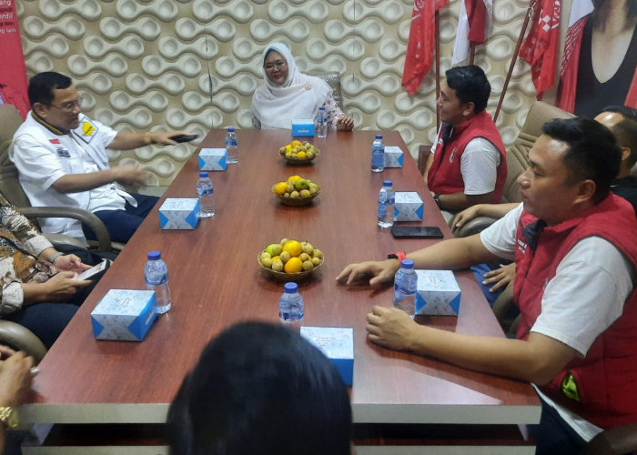 Sasar Pemilih Muda, Hanan A. Rozak Sambangi PSI Lampung Usai Temui Ketum Kaesang