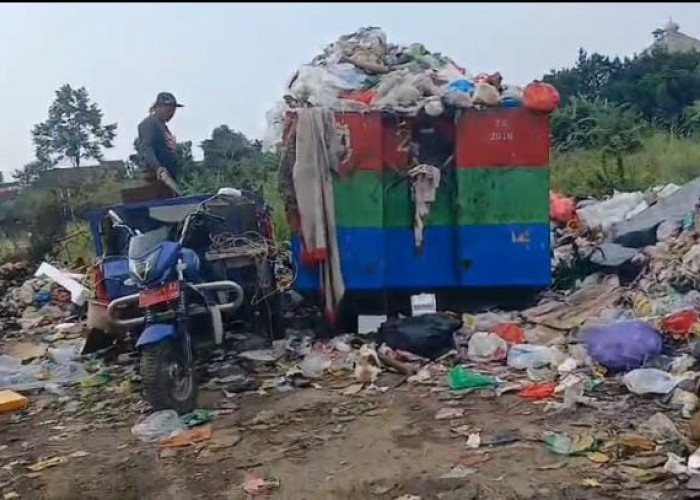 Warga BKP Bandar Lampung Kesal, Sampah Menumpuk Tak Juga Ditangani 