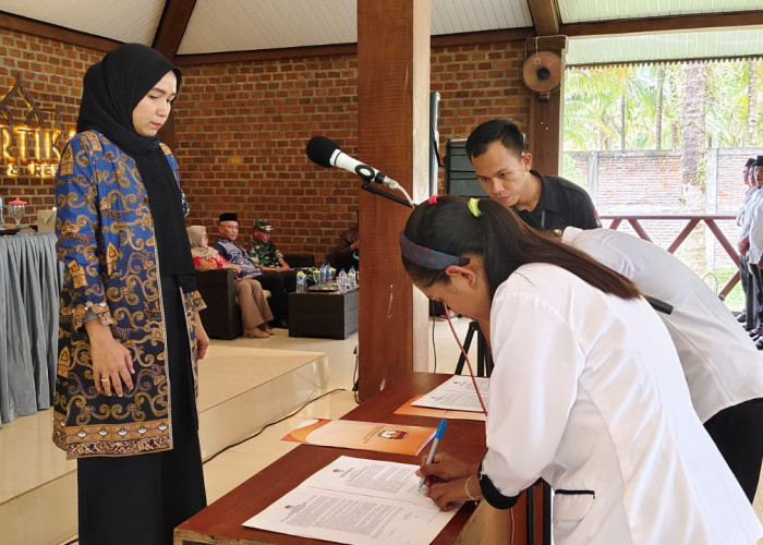 KPU Pesisir Barat Lantik 354 Anggota PPS Pilkada 2024