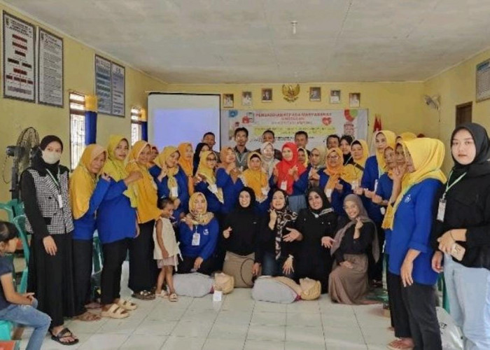 Tim PKM Dosen Fakultas Kedokteran Unila Jelaskan Pentingnya BHD di Desa Cipadang Pesawaran 