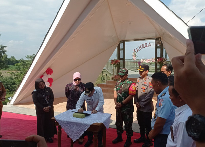 Pj Bupati Tulang Bawang Qudrotul Ikhwan Resmikan Tangga Langit, Destinasi Unggulan Baru di Cakat Raya