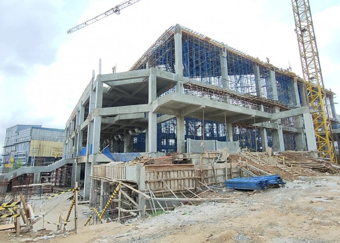 Bagian Utama Masjid Raya Al-Bakrie Ditarget Rampung November