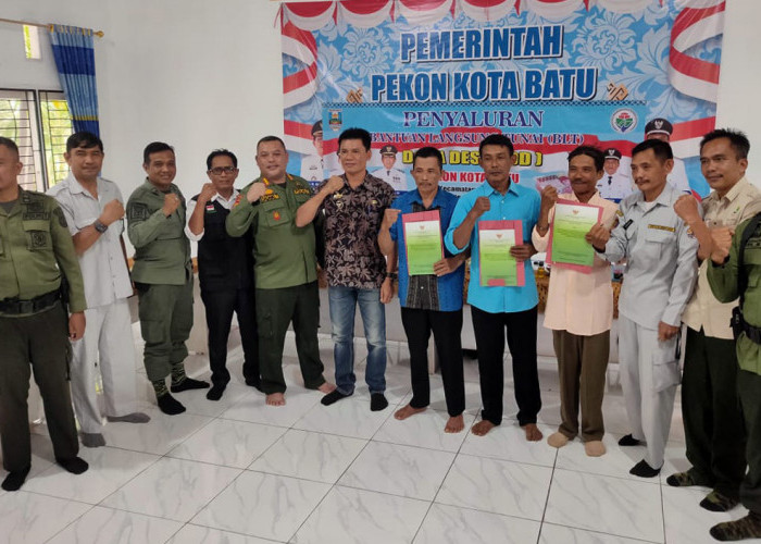 Lima Kelompok HKm di Pesisir Barat Dapat SK Pengelolaan Hutan 