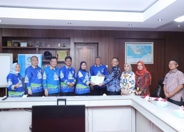 BPN Lamsel Serahkan 2 Sertifikat Tanah ke Unila, Ini Lokasinya