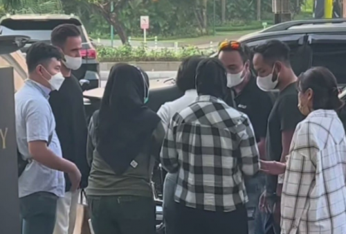 Usai Dijemput Paksa, Nikita Mirzani Resmi Ditahan